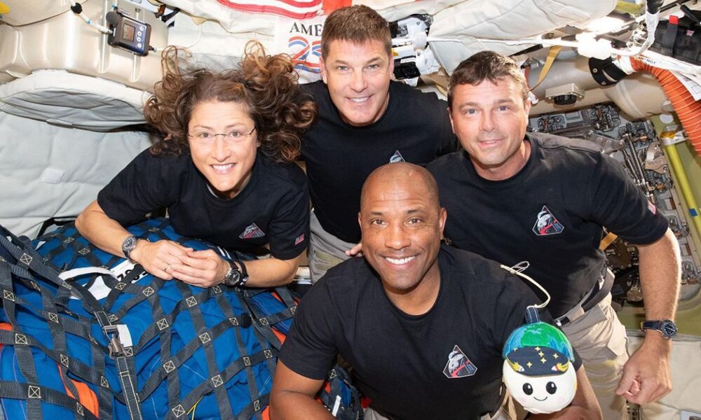 Artemis II Astronauts Return Safely After Historic Lunar Flyby