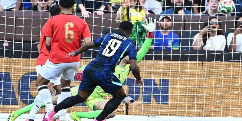 Brazil Faces World Cup Headache After Wesley Suffers Groin Injury